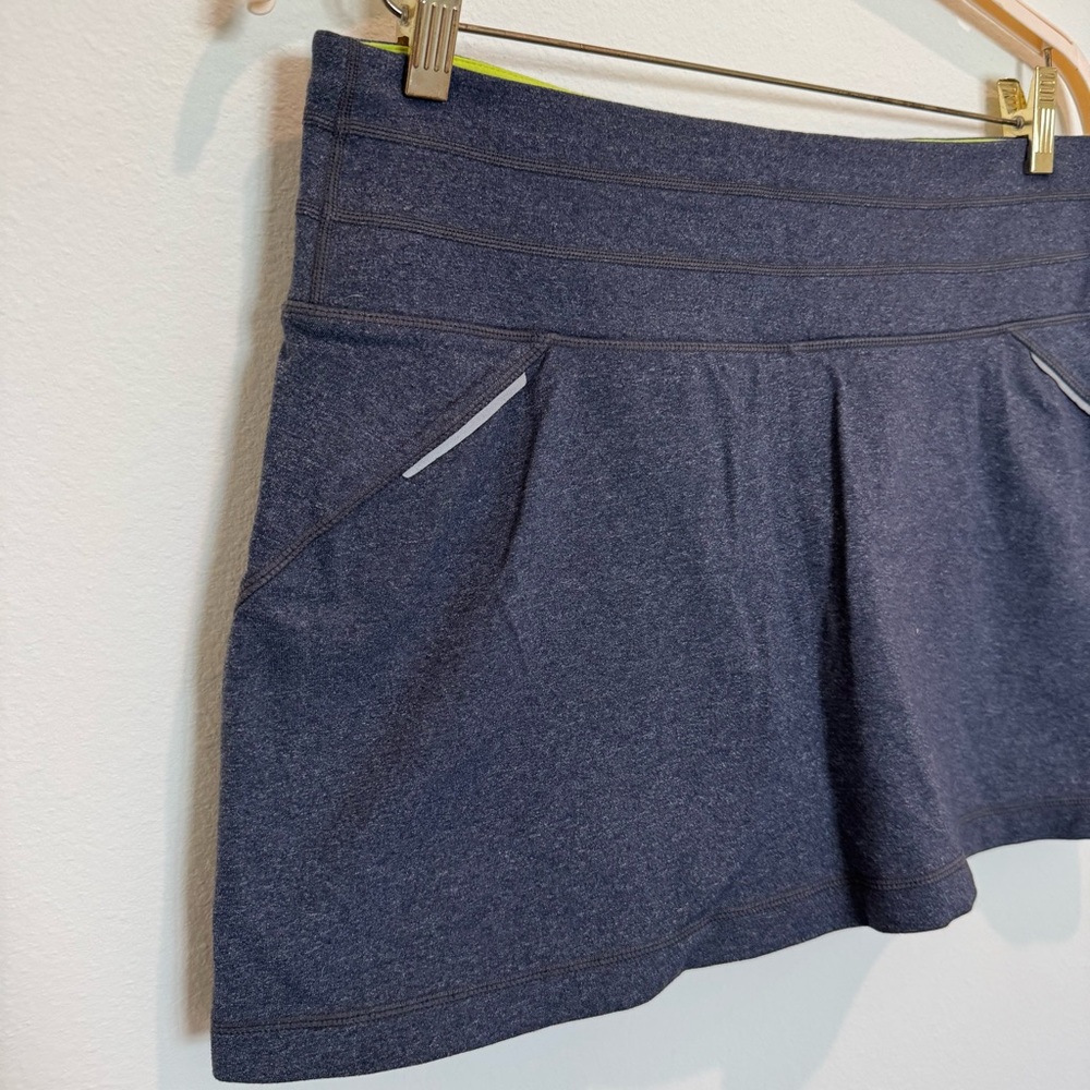 ATHLETA Reflective Heather Gray Skort - Picture 3 of 9